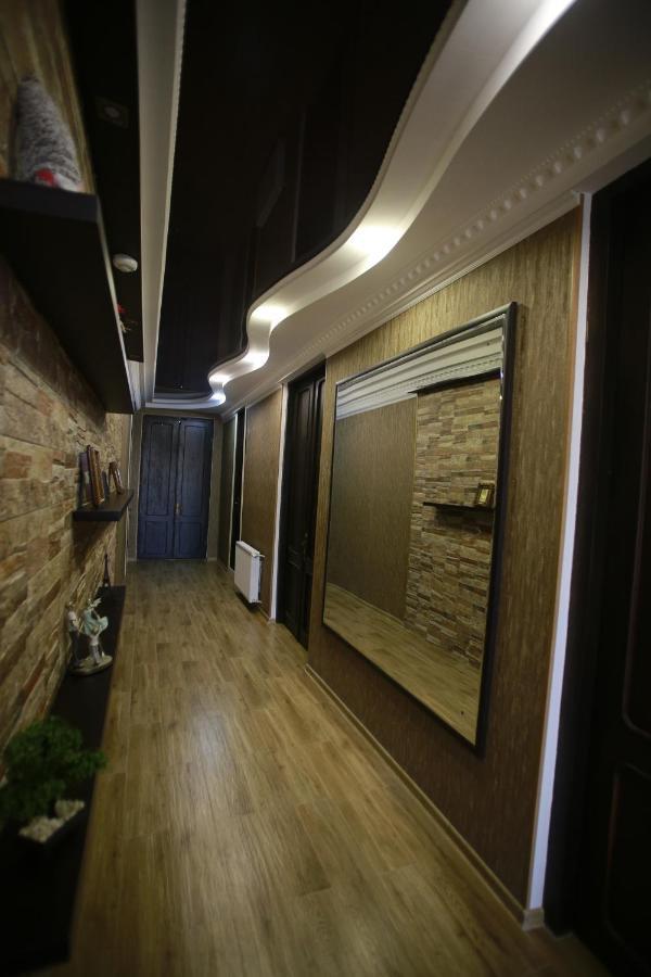 Guest House Nikola Sugdidi Exterior foto