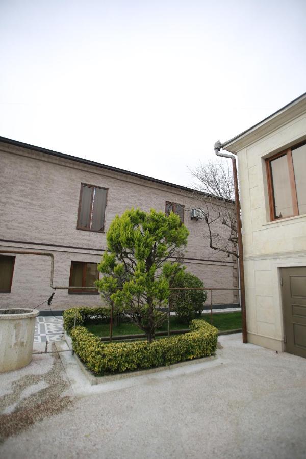 Guest House Nikola Sugdidi Exterior foto