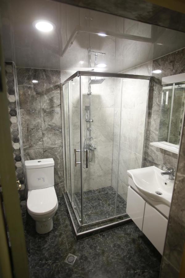 Guest House Nikola Sugdidi Exterior foto