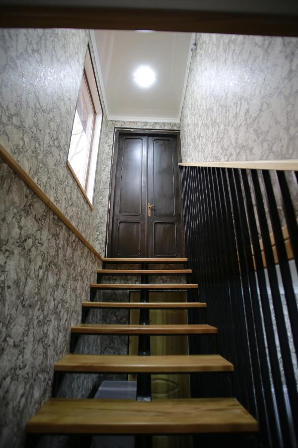 Guest House Nikola Sugdidi Exterior foto